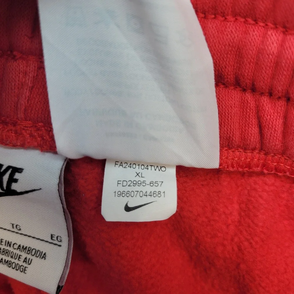 Nike Jogger Pants Kids‎ XL Red Sportswear Club Fleece Graphic FD2995-657